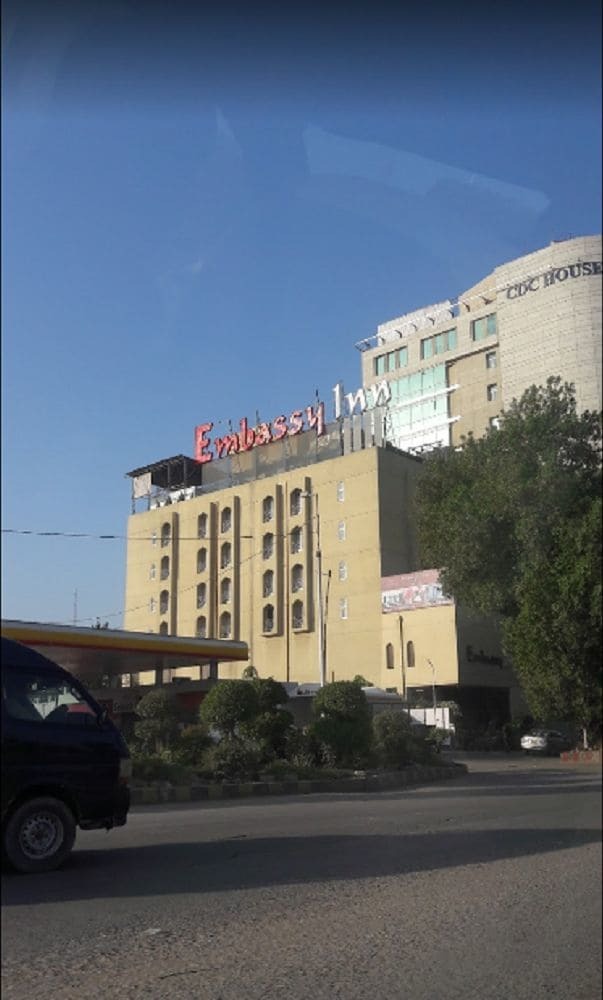 Embassy Inn, Карачи Екстериор снимка